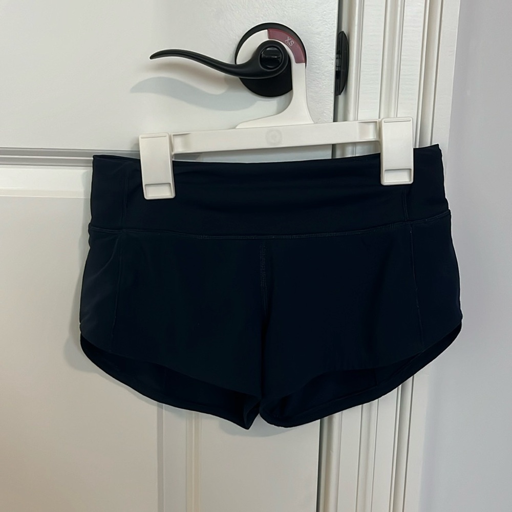 Lululemon speed up 2.5 inch size 0 navy blue shorts